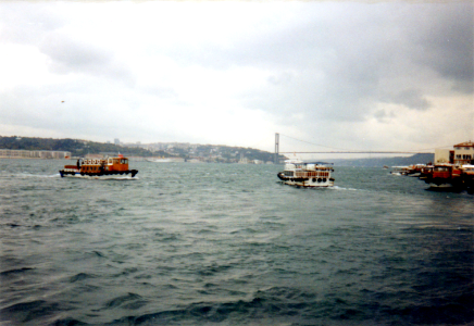 110 - 01.96-03A - Bosporus, Istanbul, oktober 1995 photo