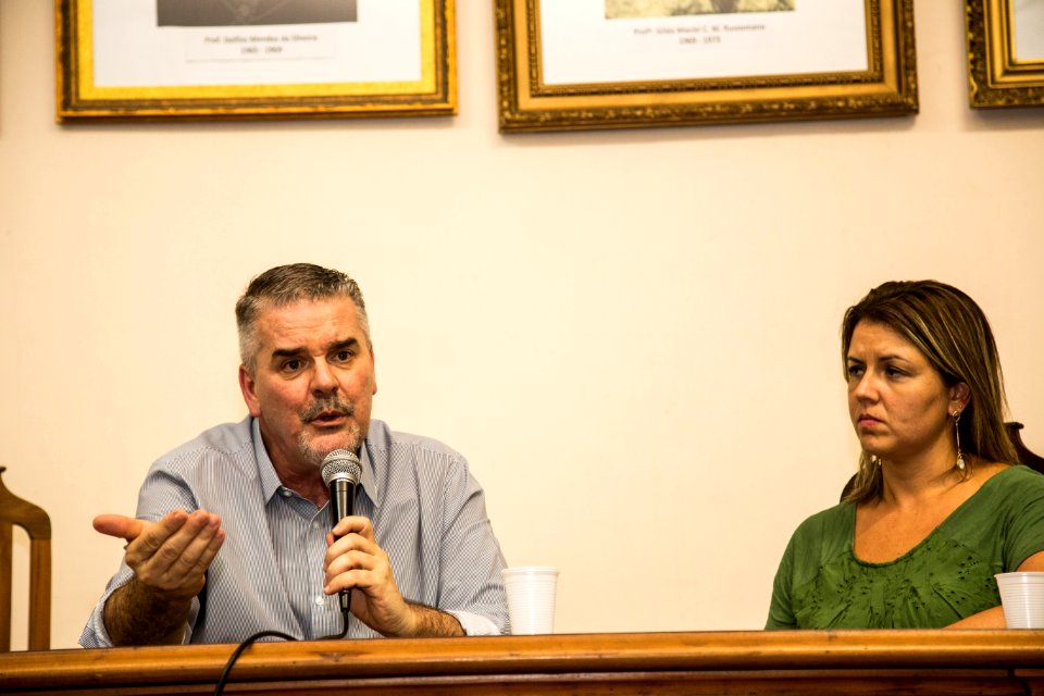 12.04.2018 - Prefeita Paula Mascarenhas e o Consultor do Instituto Cidade Segura Marcos Rolim, durante palestra na UFPel - Foto: Gustavo Vara