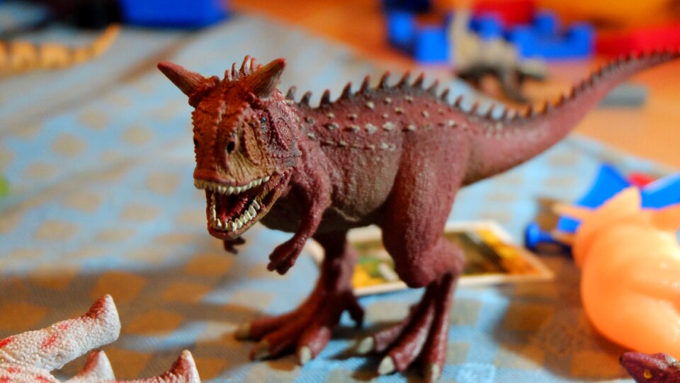 Carnotauro dinosaur toy