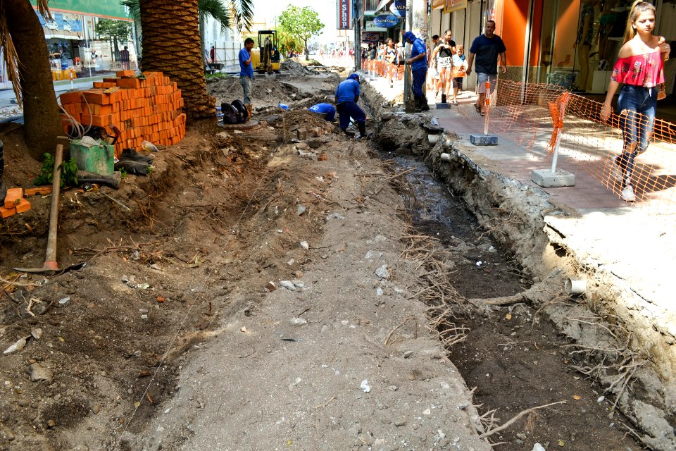 30.01.2019 - SEPLAG - Obra do calçadão - Foto Janine Tomberg