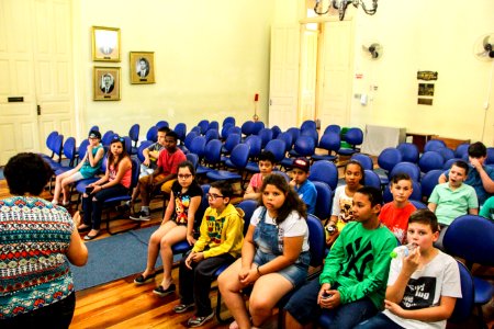 23.11.2017 - Prefeito em exercício Idemar Barz recebe alunos da Escola Fernando Osório que visitam o Paço Municipal