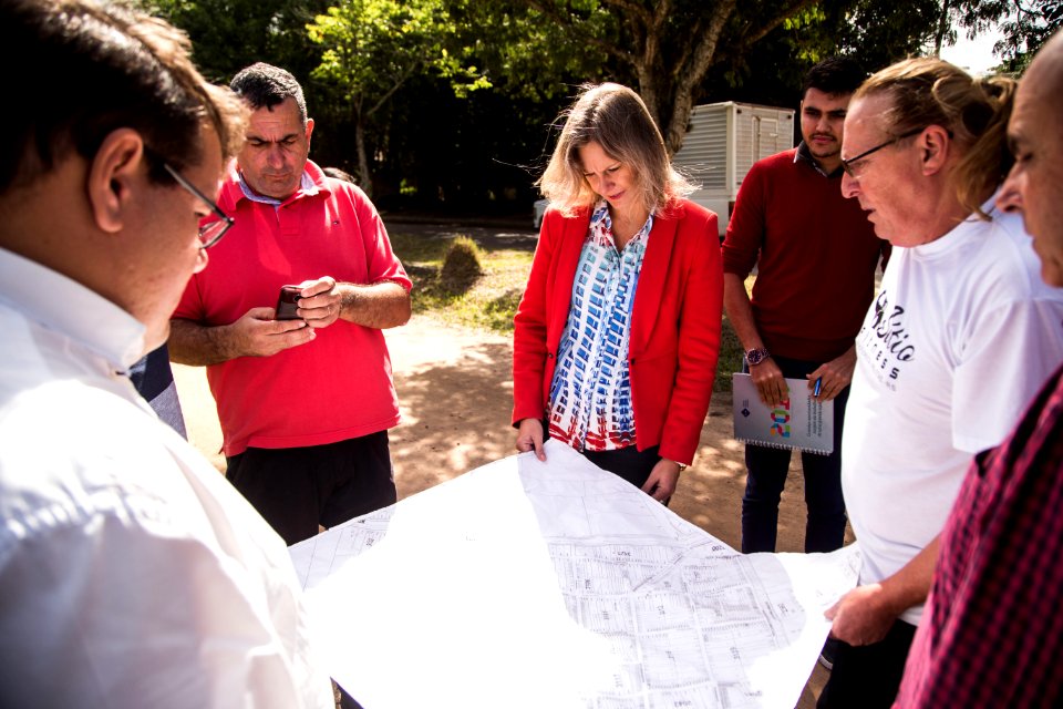 08.04.2019 - Prefeita Paula Mascarenhas acompanha mutirão no Sítio Floresta - Foto: Gustavo Vara