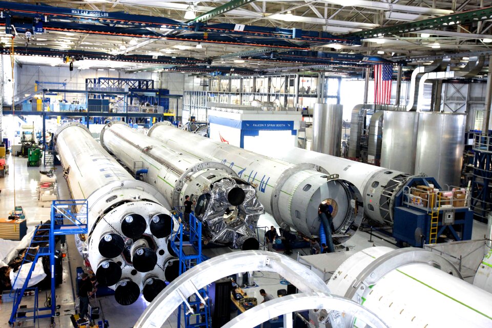 Transportation rocket spacex