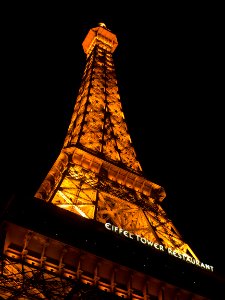 eiffel-tower-restaurant