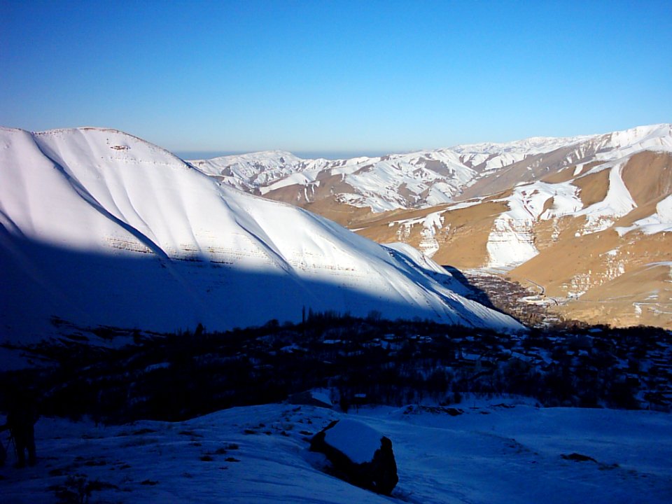 Pahneh Hesar (Pahneh Sar), Kan, Alburz