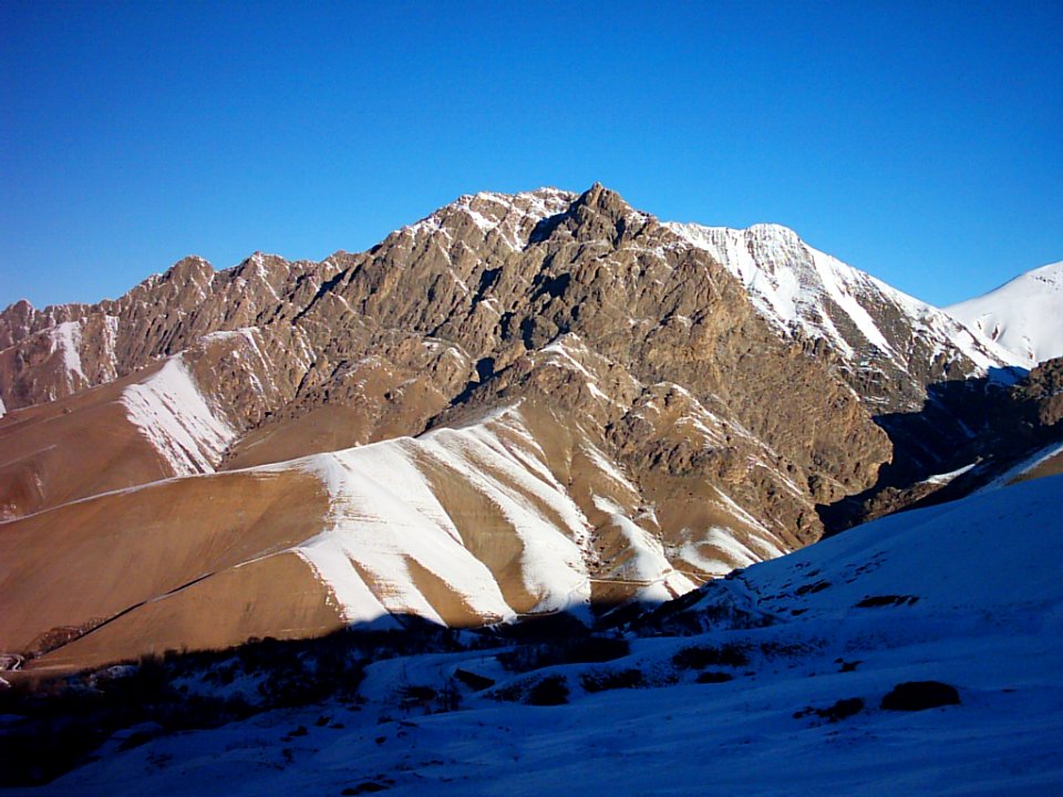 Pahneh Hesar (Pahneh Sar), Kan, Alburz