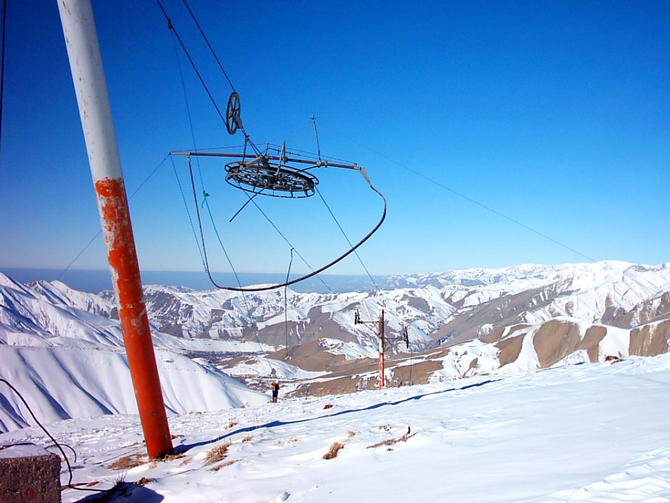Pahneh Hesar (Pahneh Sar), Kan, Alburz