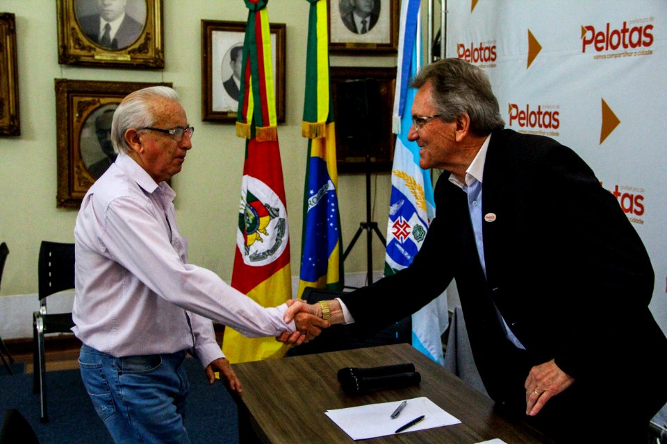 23.11.2017 - Prefeito em exercicio Idemar Barz em audiências publicas individuais do projeto O Vice-Prefeito Recebe