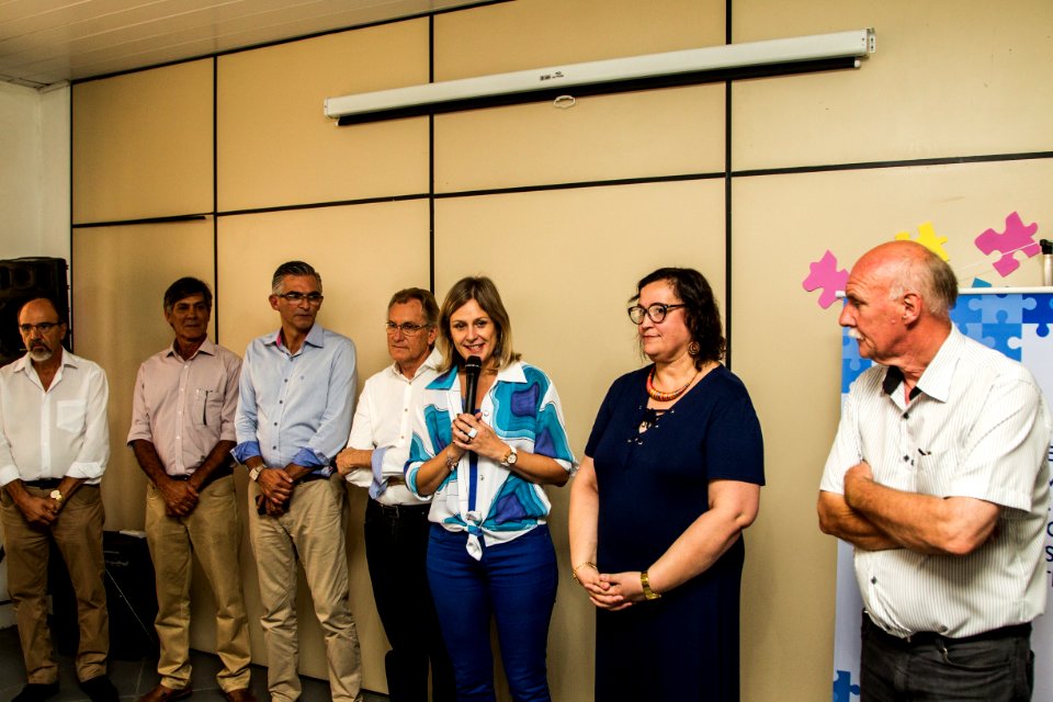 01.03.2019 - Prefeita Paula Mascarenhas sanciona lei do deputado estadual e ex-vereador, Luiz Henrique Viana, que regulamenta o atendimento preferencial a pessoas com autismo e acompanhantes - Foto: Gustavo Vara
