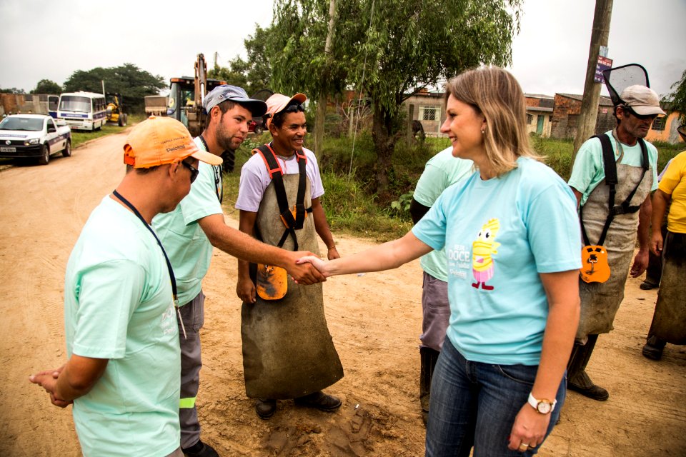 01.04.2019 - Prefeita Paula Mascarenhas e o vice Idemar Barz acompanham o mutirão de preparo do Sítio Floresta para o Bairro da Gente - Foto: Gustavo Vara