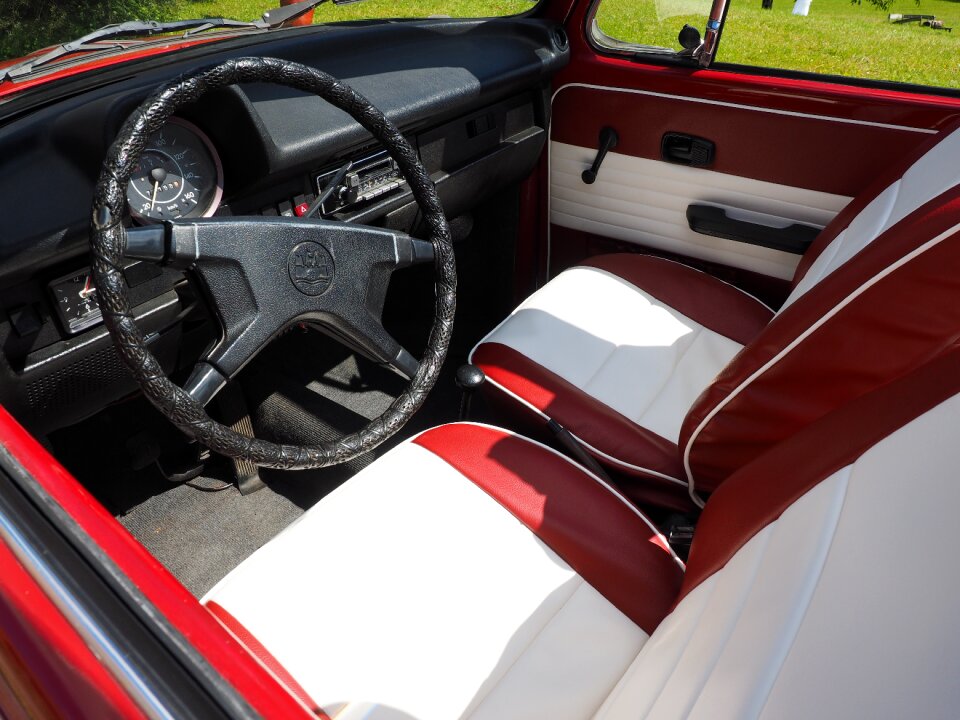 Driver's seat passenger seat speedometer