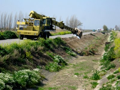 canal cleaner photo