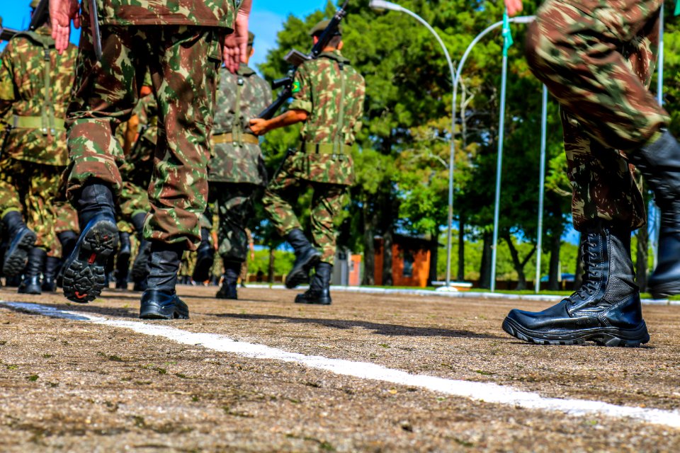 17.04.2019 - Vice-prefeito Idemar Barz é homenageado pelo Exército Brasileiro