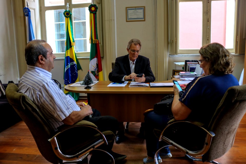 18.12.2018 Reunião com membros da Escola Louis Braille Foto Paulo Ienczak