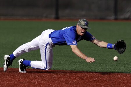 Sport playing glove photo