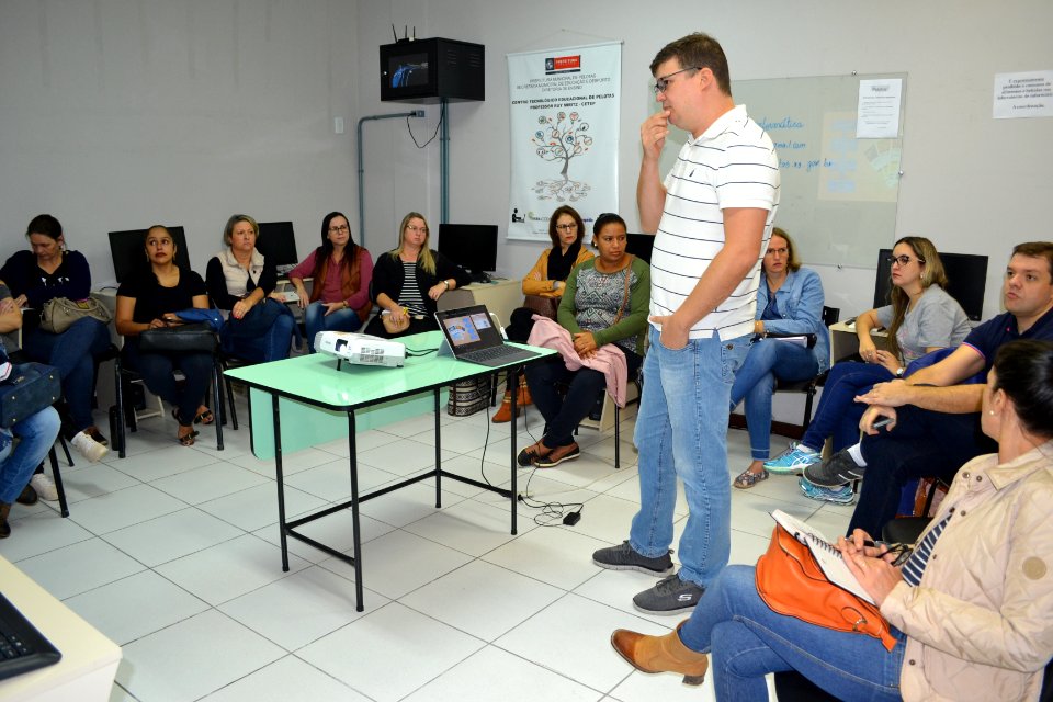 30-04-2019 - SMED - Clubes de Robótica das Escolas Municipais sobre as Olimpíadas de Robótica - Foto Janine Tomberg (9)