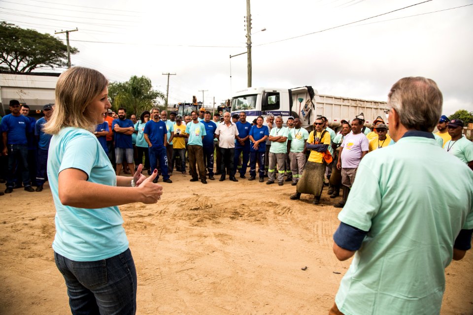01.04.2019 - Prefeita Paula Mascarenhas e o vice Idemar Barz acompanham o mutirão de preparo do Sítio Floresta para o Bairro da Gente - Foto: Gustavo Vara