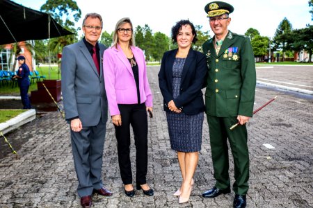 17.04.2019 - Vice-prefeito Idemar Barz é homenageado pelo Exército Brasileiro