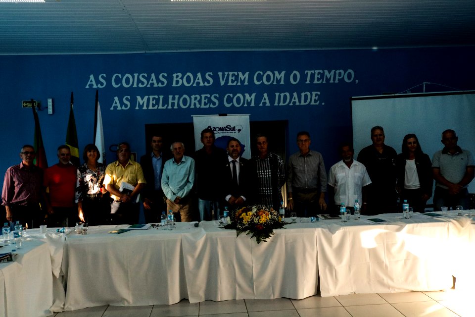 22.03.2019 - Vice-prefeito Idemar Barz representa prefeita em reunião da Azonasul em Arroio Grande - Foto Michel Corvello