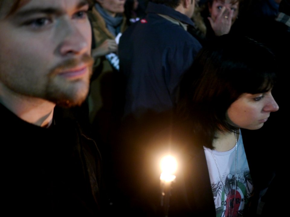 Rassemblement de soutien à Charlie Hebdo - 7 janvier 2015 - Toulon -  P1980298