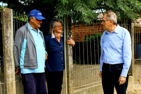 25.03.2019 - Vice-prefeito Idemar e secretário Roberto Ramalho visitam obras Rua Theodoro Born - Foto Michel Corvello