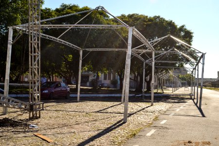 21.02.2019 - Montagem da passarela para o carnaval - Foto Janine Tomberg