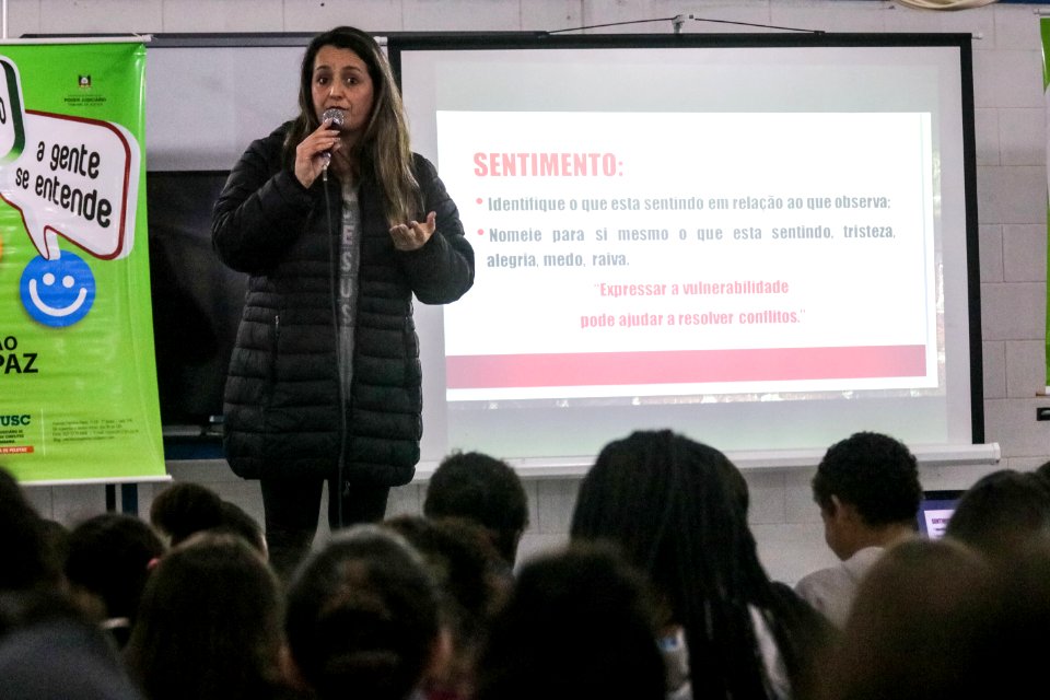 03.09.2018 Palestra com alunos CEJUSC - Fotos Gustavo Mansur