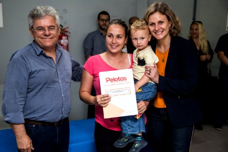 28.11.2018 - Prefeita Paula Mascarenhas realiza entrega da regularização fundiária do Loteamento Verona - Foto: Gustavo Vara