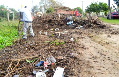 Limpeza mutirão Barro Duro Foto Janine Tomberg (21)-2
