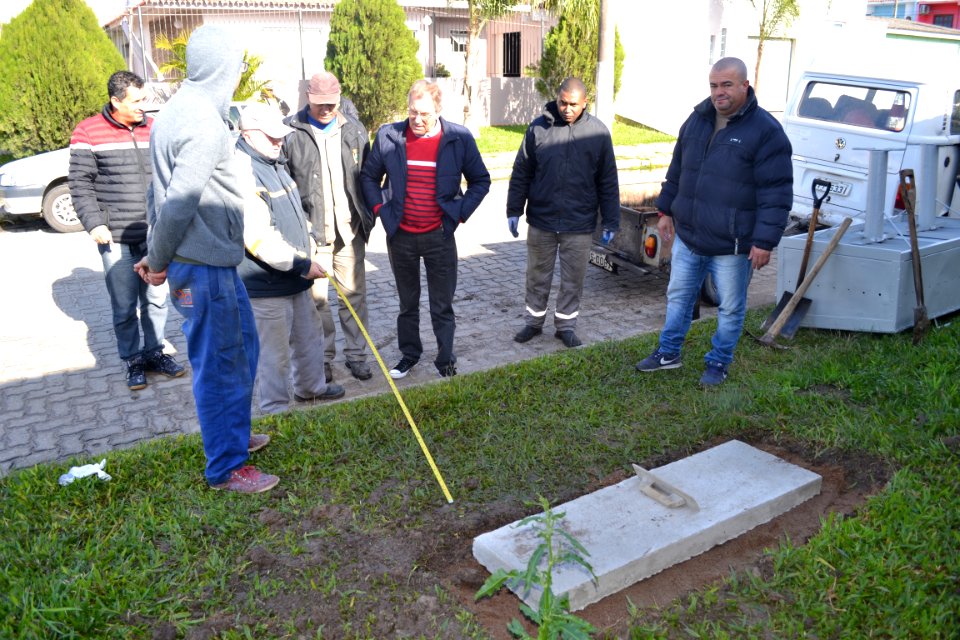 24.07.2018 - Gab VICE PREFEITO - Lixeira Rua Elbio Abreu - Foto Janine Tomberg (1)