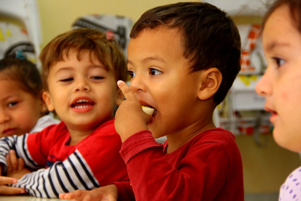02.05.2018 - SMED - Merenda escolar - foto Marcel Avila