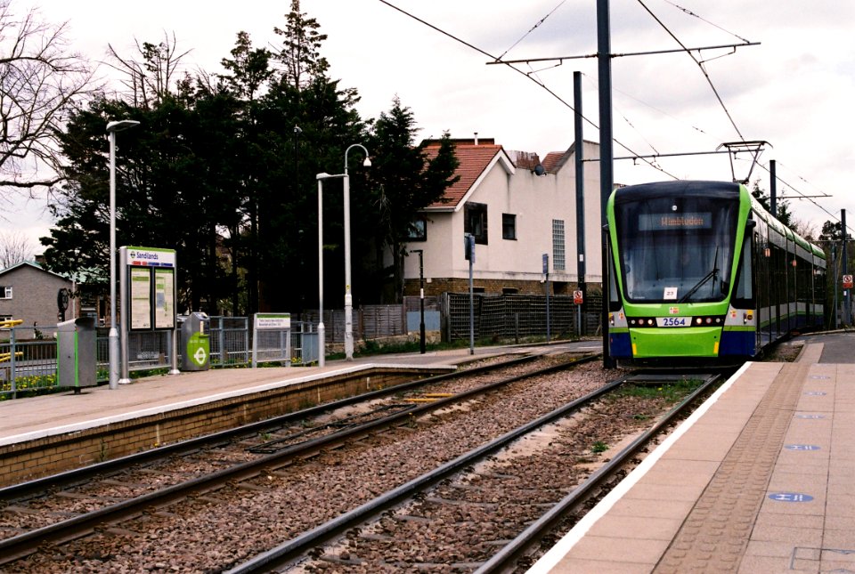 Croydon tram 2564 entering Sandilands stop