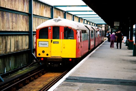 1938 stock unit 008 at Ryde Pier Head