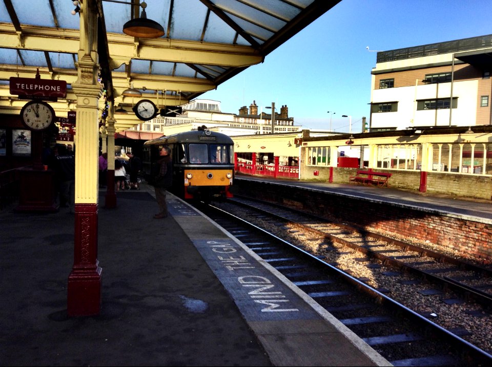 German 4-wheel railbus at Keighley