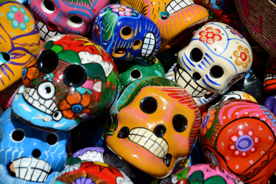 Holiday folklore muertos