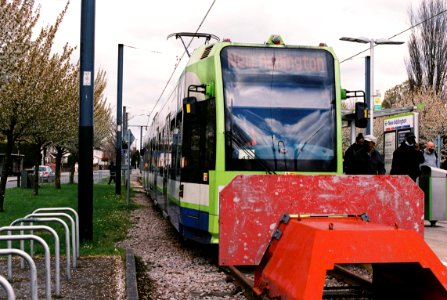 Croydon tram at New Addington terminuus