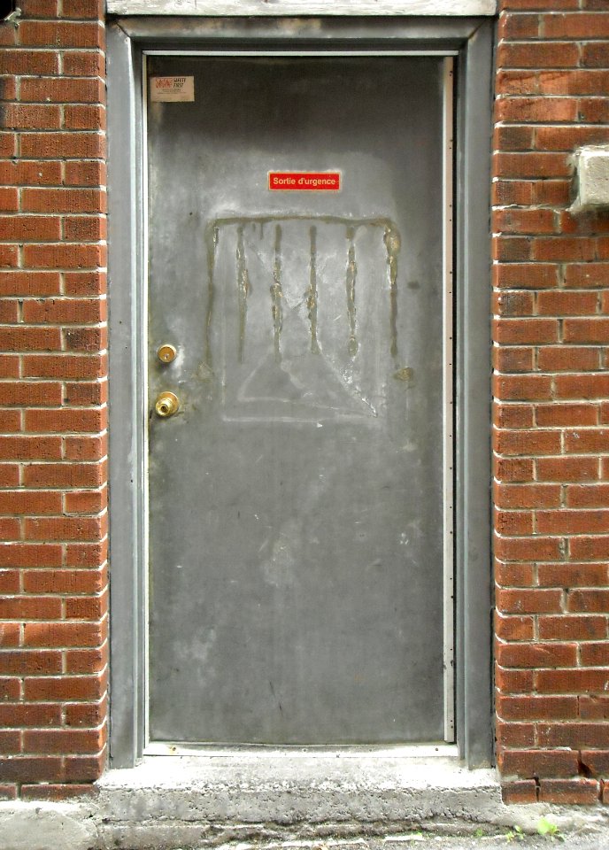 French Metal Door - perspective correction