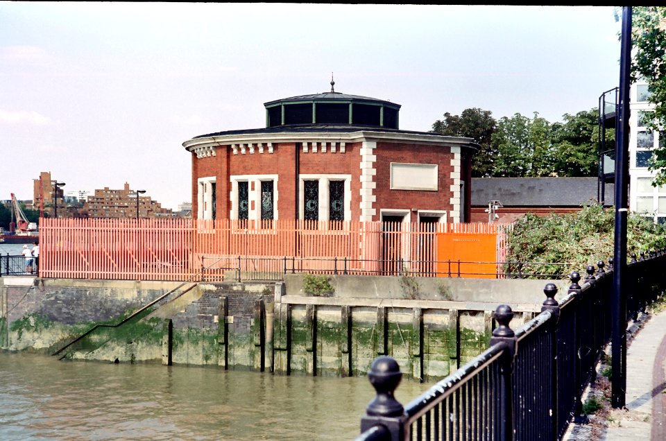 Rotherhithe Tunnel air shaft No. 2