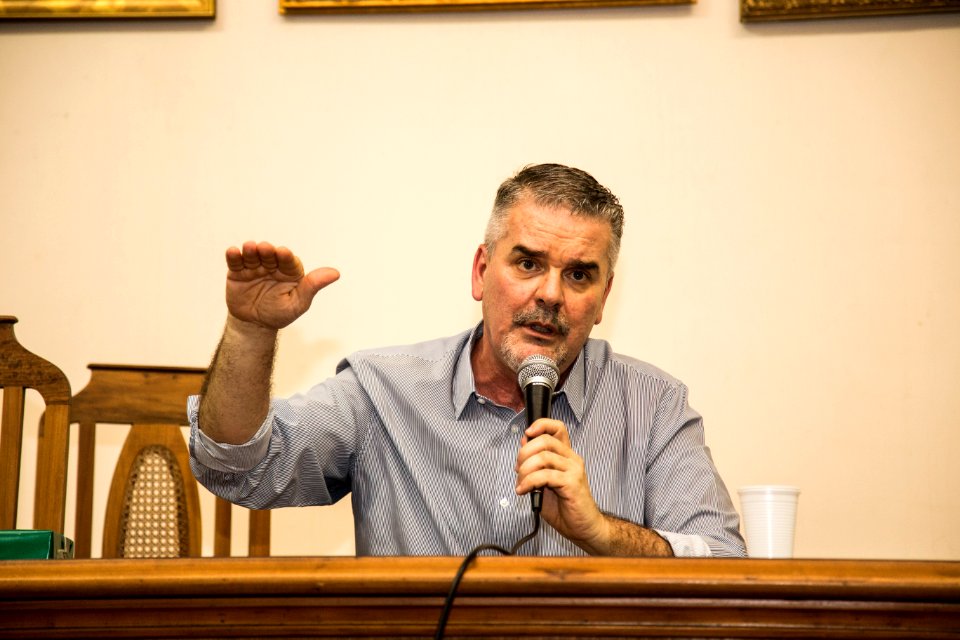 12.04.2018 - Prefeita Paula Mascarenhas e o Consultor do Instituto Cidade Segura Marcos Rolim, durante palestra na UFPel - Foto: Gustavo Vara