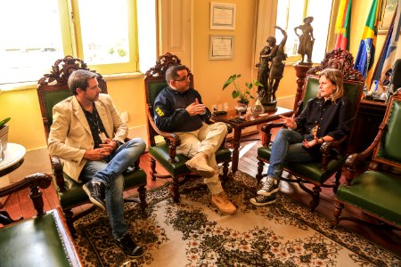 25.01.2018 - Prefeita Paula Mascarenhas em reunião com José Dourado e Goia da Polícia Rodoviária Federal