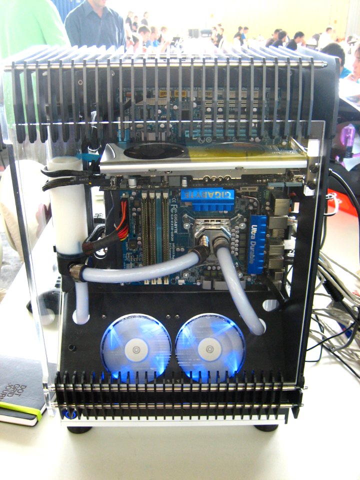 Public Domain Sci-Fi Computer Photo - Campus Party Aug 22, 2012 - Berlin, Germany