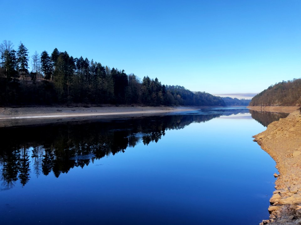 Winter morning on the river