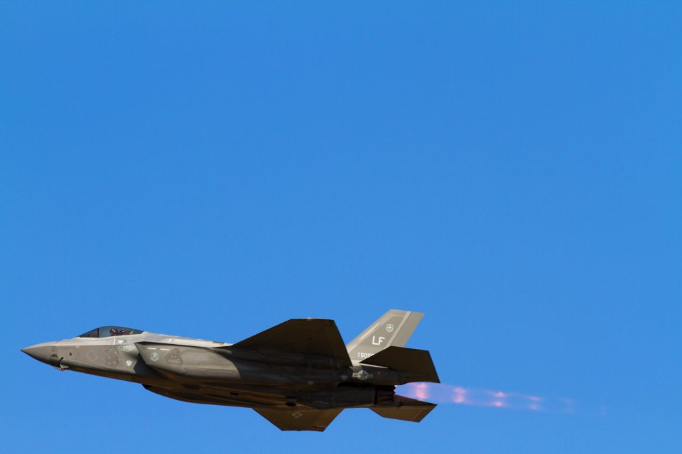 mach diamonds are a jet's best friend