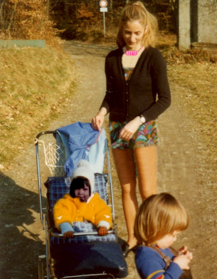 Andrea Mom and Nutte