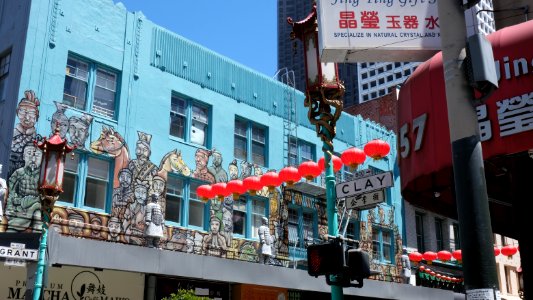 Entering Chinatown