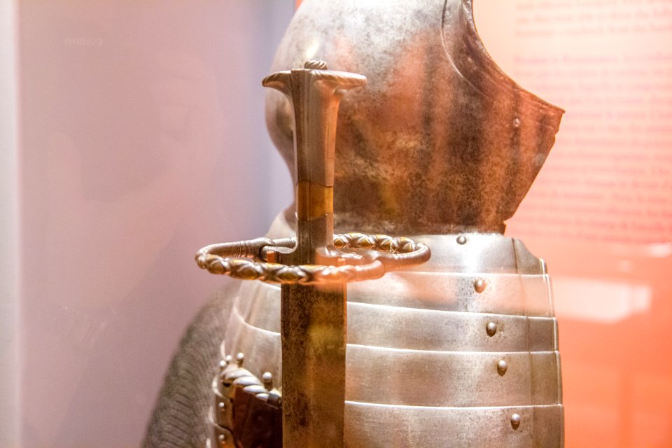 Landschneckt sword