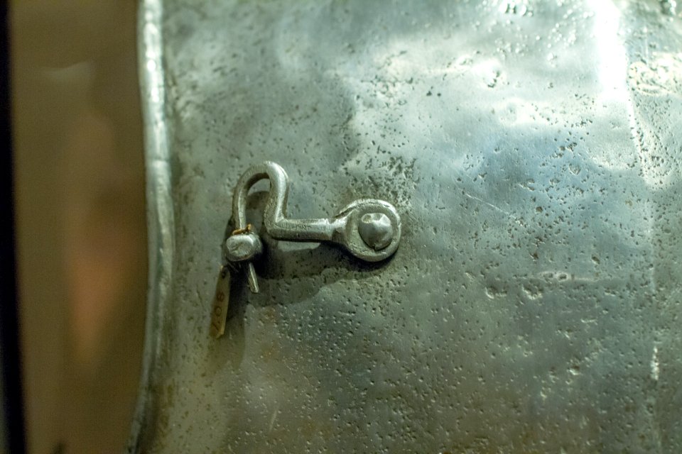 musketman breastplate hinge