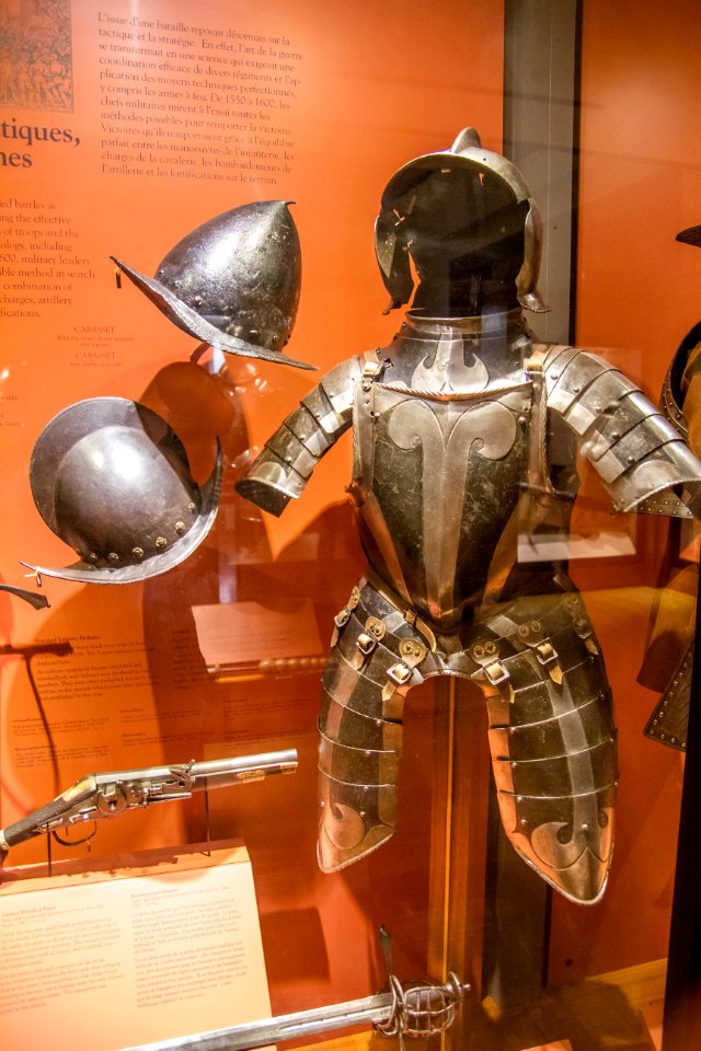 Pikeman's armor