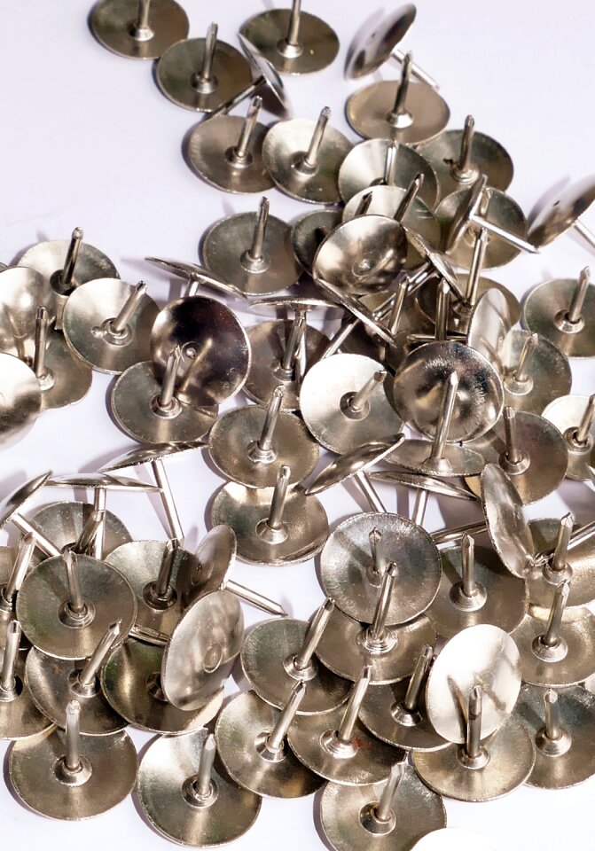 Drawing office thumbtack