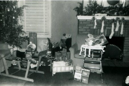 misc 1950s Christmas gifts 2